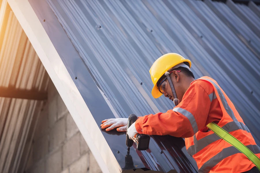 Reliable Metal Roof Installation in Hayward, CA Reliable Metal Roof Installation in Hayward, CA